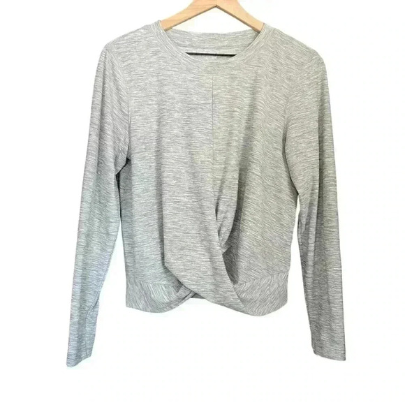 Old Navy Tops - Old Navy Breathe On active tee